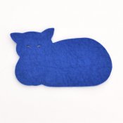 Liggande katt