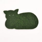 Liggande katt