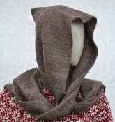 3542 - Wool scarf with hood