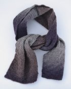 3634 - Scarf with checkerboard pattern