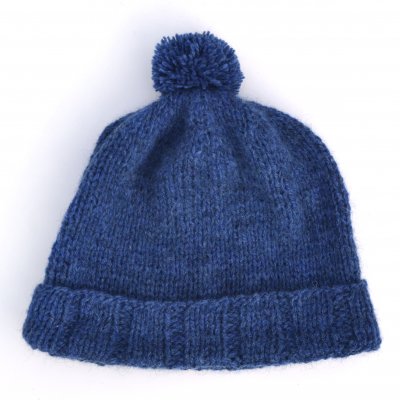 1101 Beanie with pom pom