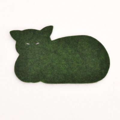 Liggande katt