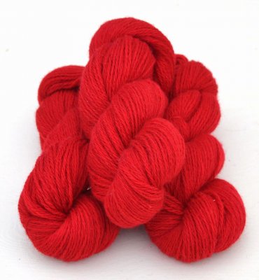 6/3-1101 Red on white wool