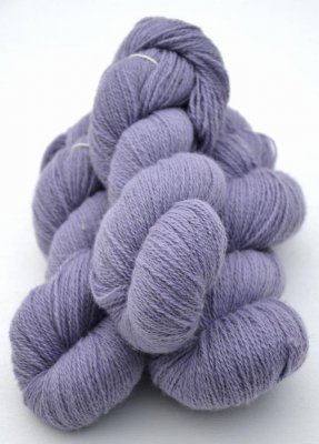 6/2-5121 Lavender on white wool