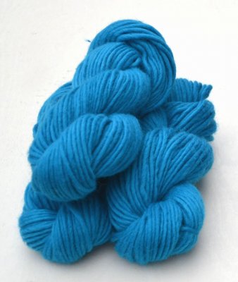 Lovikka-4101 Turquoise on white wool (90 gr)