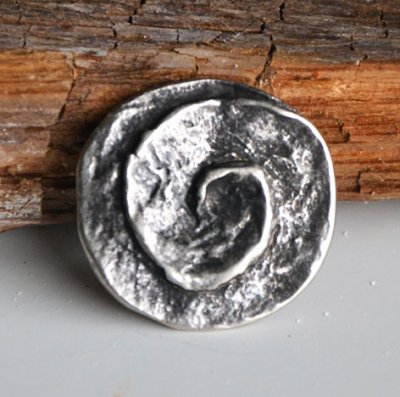 Metallknapp med ögla 25 mm