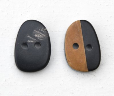 Hornbutton -2 colored